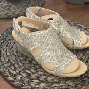 Bandolino silver Sandals